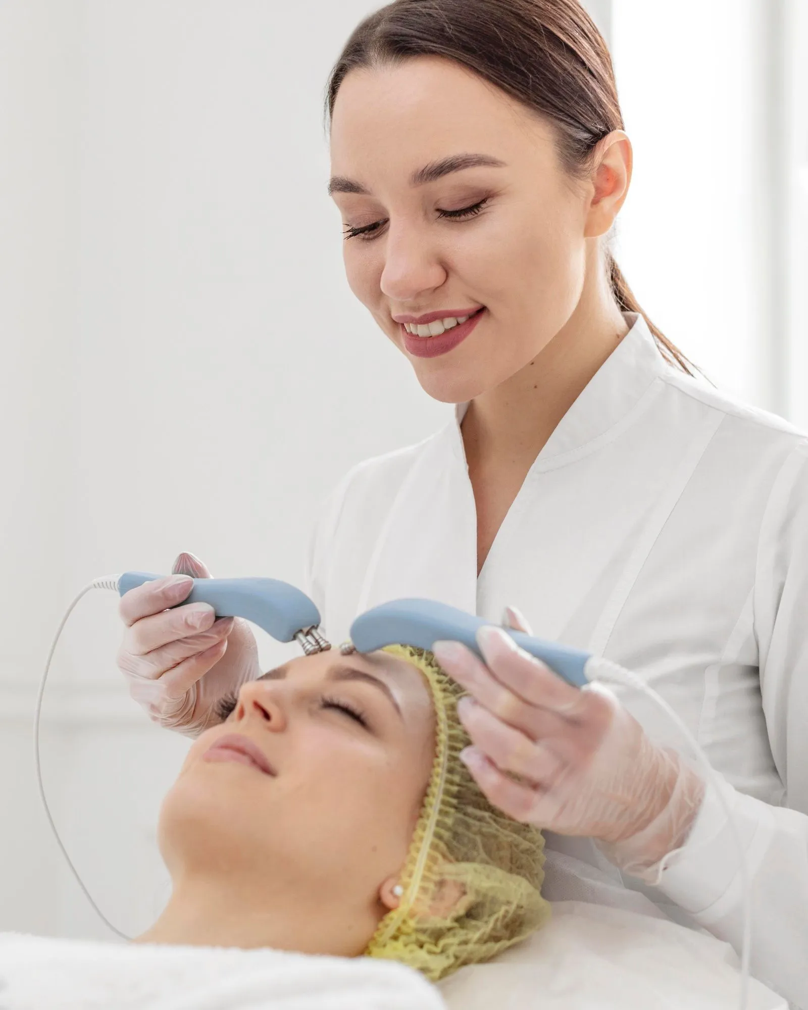 Dermapen Vs Traditional Micro-Needling; Which Is Right For You